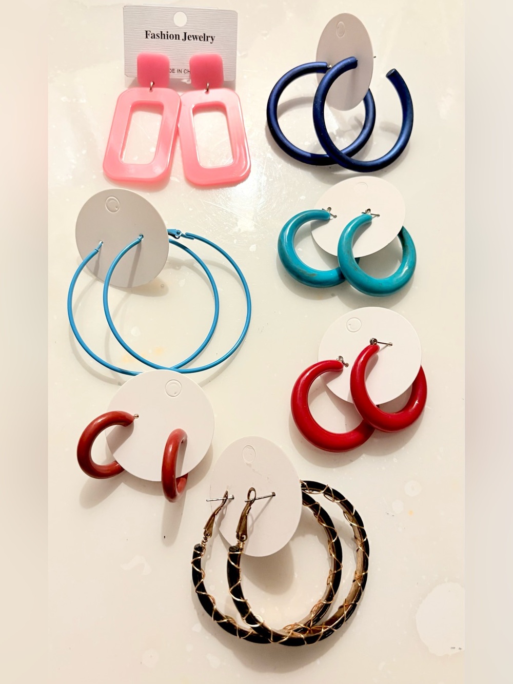 Lot of 7 Mixed Fashion
Earrings Multicolor Plastic
Hoop & Dangle Butterfly